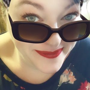 Meet your Posher, Ronda